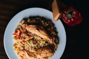 أرز بصدور الدجاج